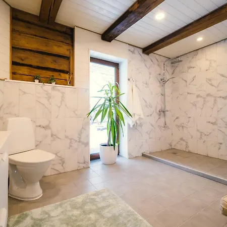 Priimaee Talu * Raengle