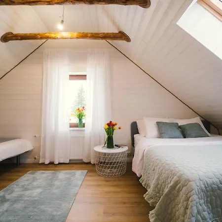 Priimaee Talu بيت للعطل